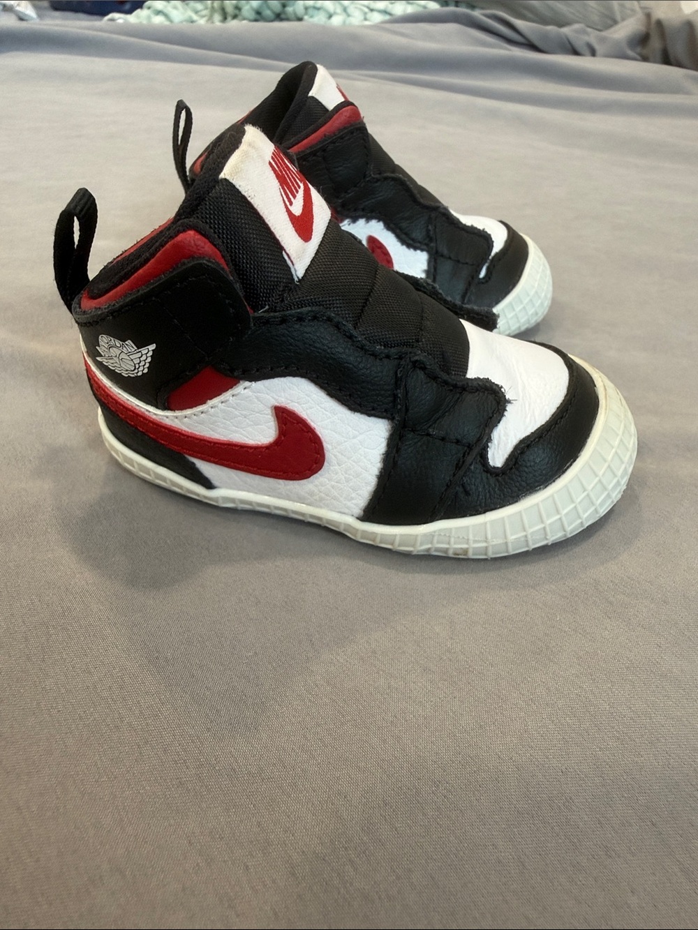 Nike Kids Black/White/Red High-Top Sneakers